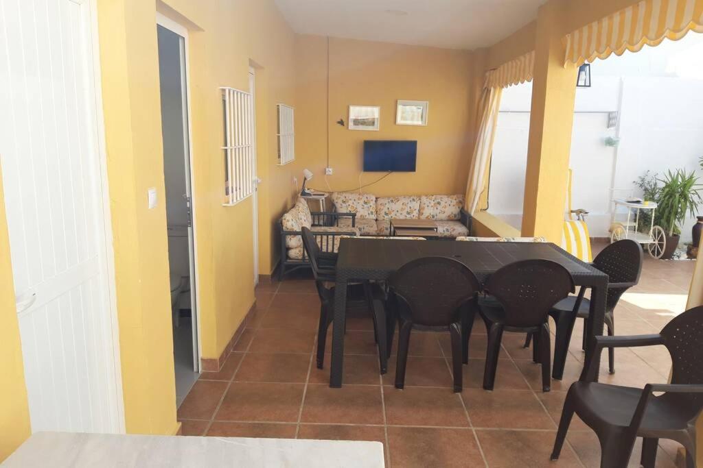 Casa A Pie De Playa, Con Patio. Zona Miramar. Villa Punta Umbria Luaran gambar